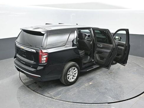 Used 2023 Chevrolet Tahoe LT w/ Luxury Package AWD/4WD image 25