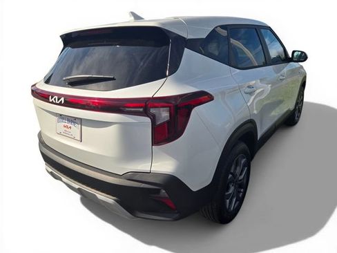 Used 2026 Kia Seltos LX FWD image 13