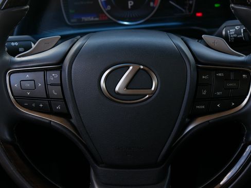 Used 2020 Lexus ES 350 w/ Premium Package FWD image 31
