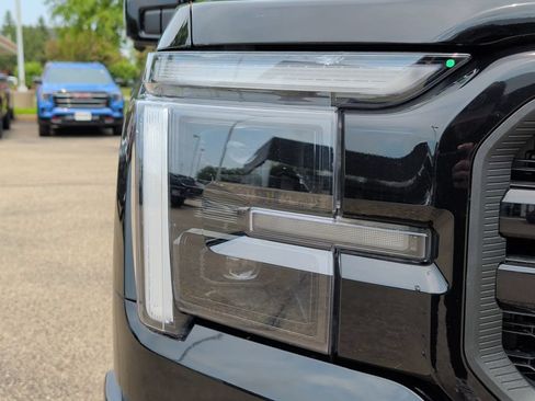 Used 2024 Ford F150 Lariat w/ Equipment Group 502A High AWD/4WD image 43