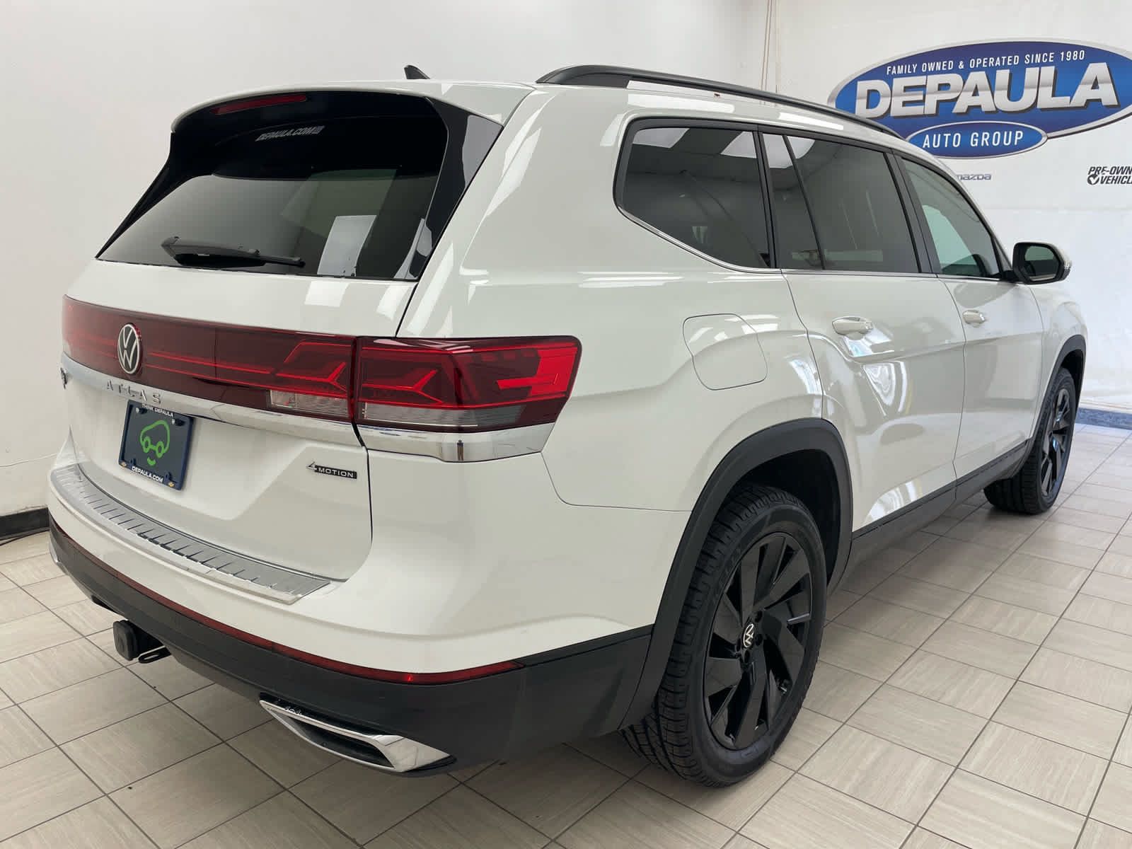 Used 2024 Volkswagen Atlas SE AWD/4WD image 24