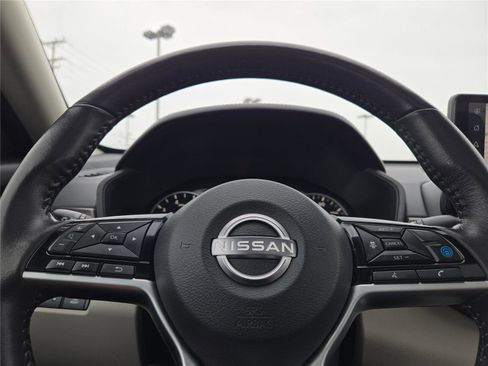 Used 2024 Nissan Altima 2.5 SL image 36