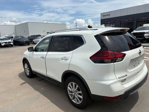 Used 2020 Nissan Rogue SV FWD image 4