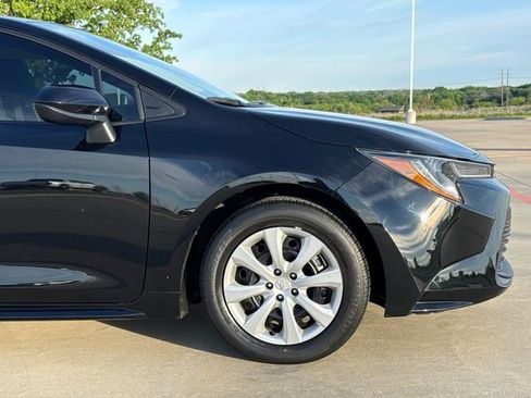 Used 2024 Toyota Corolla LE image 5
