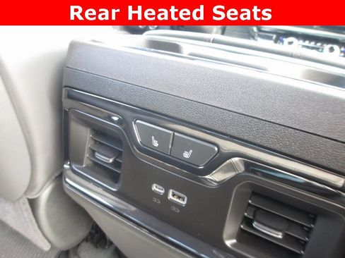 Used 2025 GMC Sierra 2500 AT4X image 29