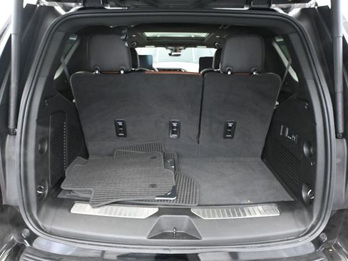 Used 2024 GMC Yukon Denali Ultimate AWD/4WD image 52