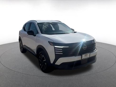 Used 2026 Nissan Kicks SV w/ Cold Weather Package AWD/4WD image 3