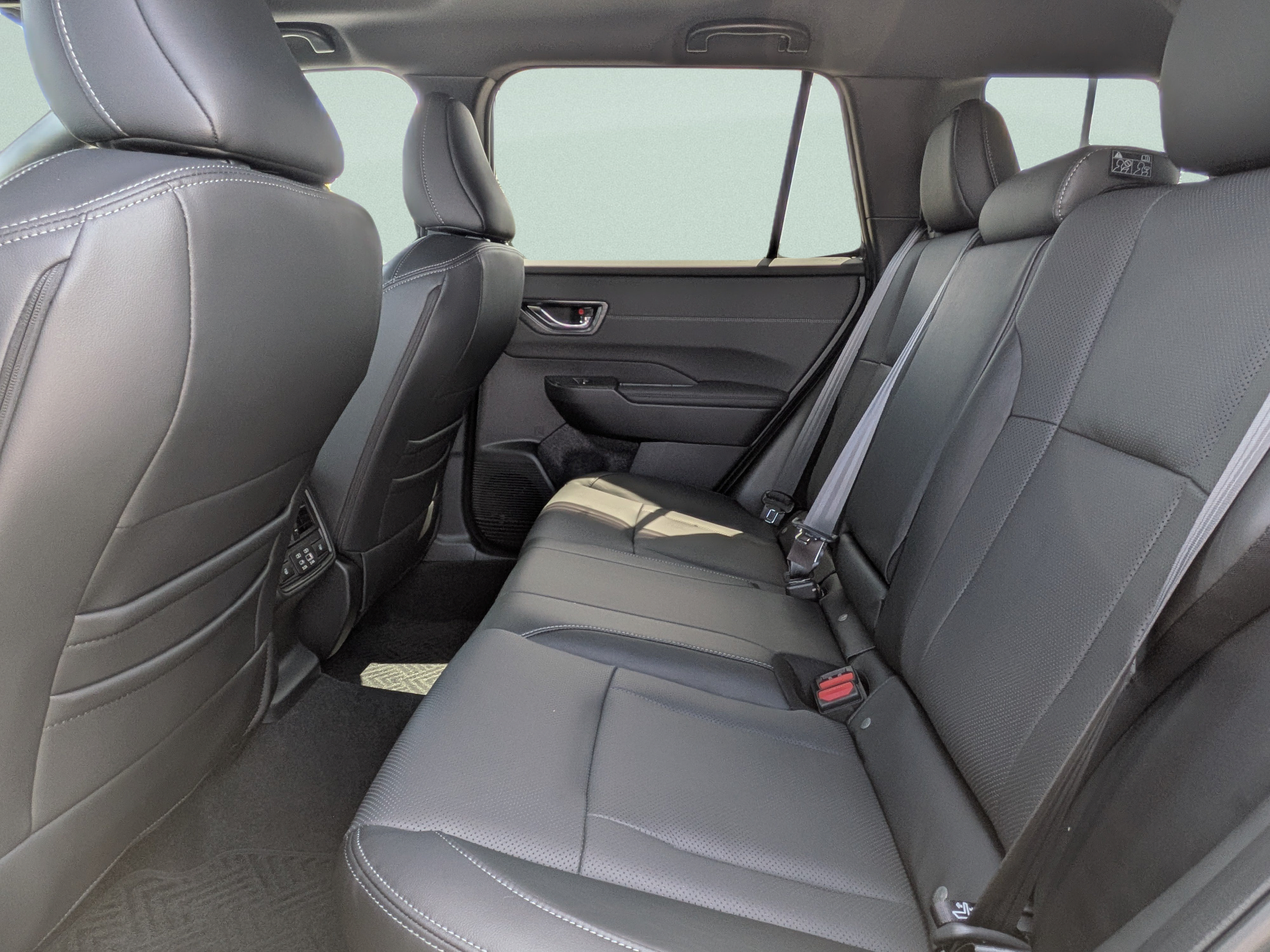 New 2026 Subaru Outback Touring AWD/4WD image 13