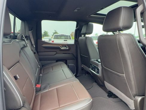 Certified 2023 GMC Sierra 1500 Denali w/ Denali Reserve Package AWD/4WD image 10