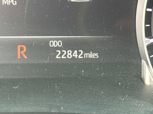 Used 2024 Toyota Highlander XSE FWD image 34