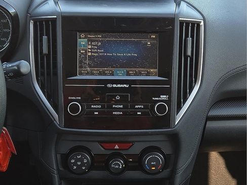 Used 2018 Subaru Crosstrek 2.0i AWD/4WD image 10