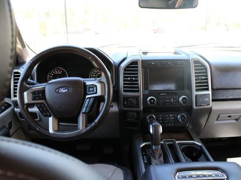 Used 2019 Ford F150 Limited AWD/4WD image 10