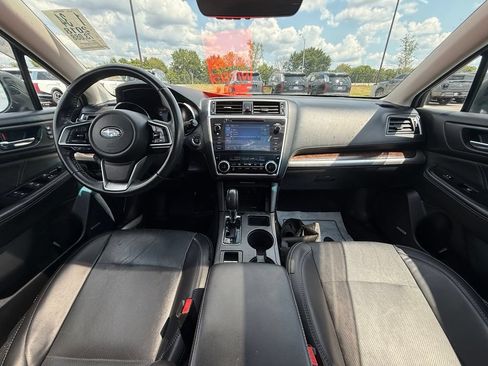 Used 2018 Subaru Outback 3.6R Limited AWD/4WD image 28