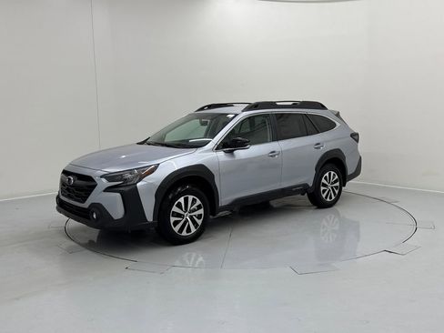 New 2025 Subaru Outback Premium image 2