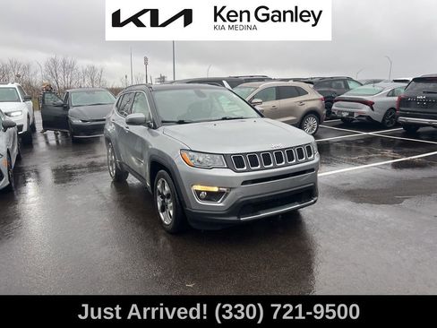 Used 2019 Jeep Compass Limited image 3