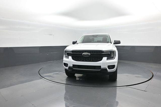 New 2026 Ford Ranger XLT w/ Black Appearance Package AWD/4WD image 4