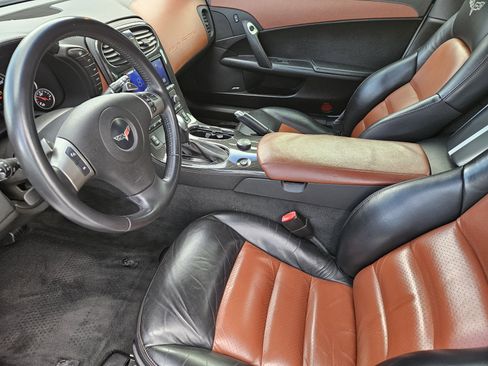 Used 2010 Chevrolet Corvette Convertible w/ Preferred Equipment Group image 15