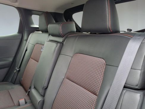 New 2026 Nissan Kicks SR FWD image 10