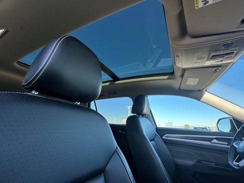 Used 2023 Volkswagen Atlas SE image 17