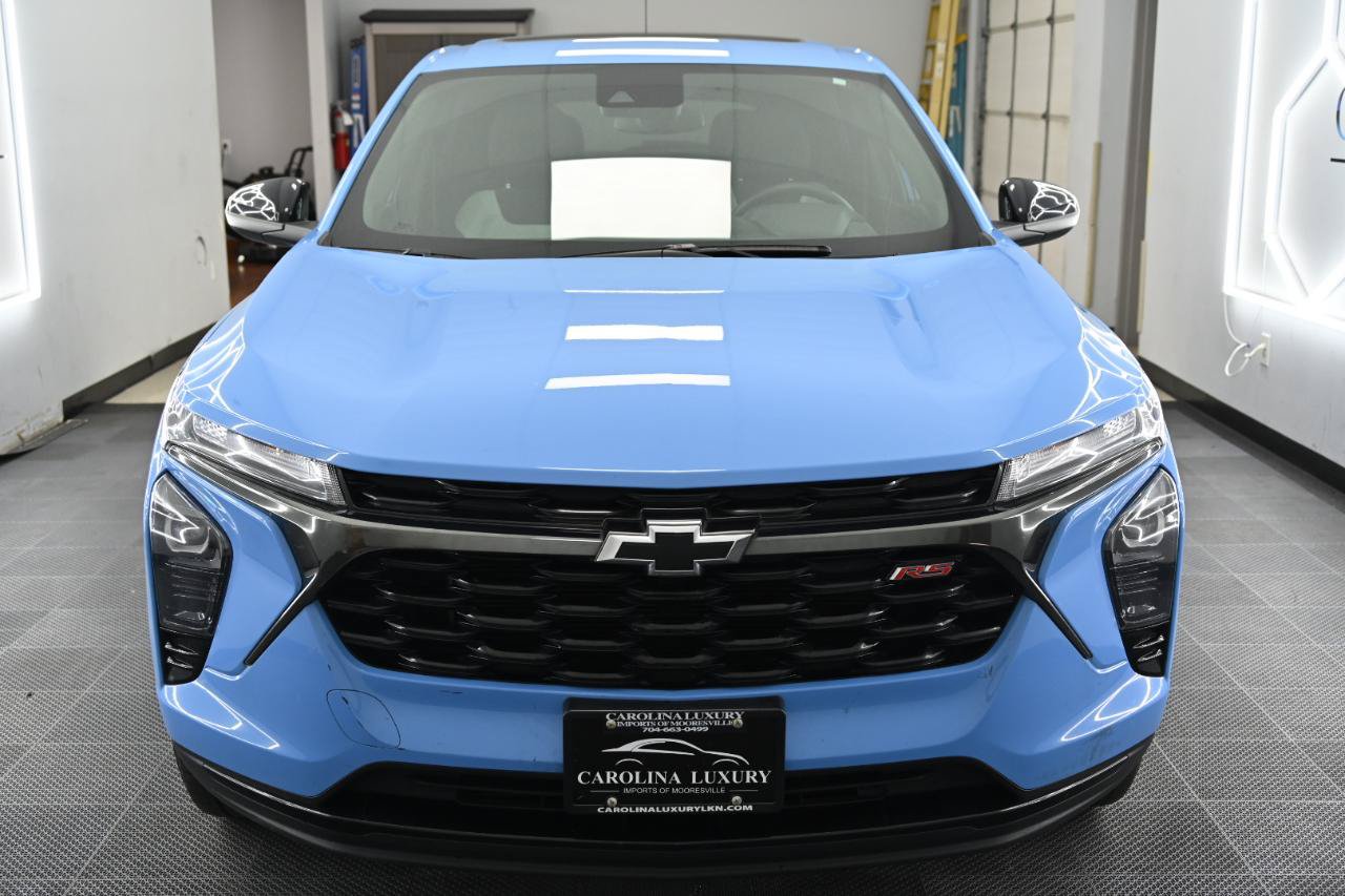 Used 2024 Chevrolet Trax RS w/ Sunroof Package FWD image 6