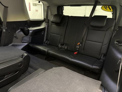 Used 2019 Chevrolet Tahoe LT w/ Luxury Package AWD/4WD image 20