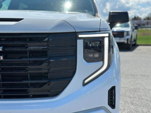 New 2026 GMC Sierra 1500 Elevation w/ Preferred Package AWD/4WD image 34