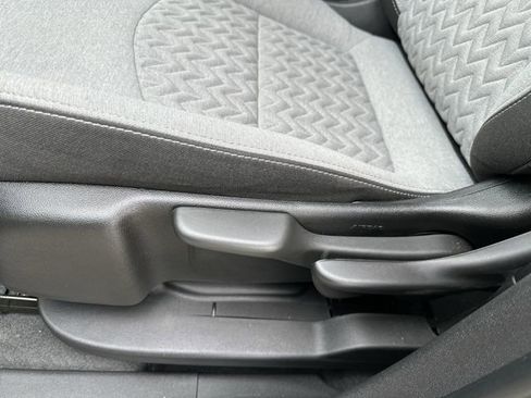 Certified 2024 Chevrolet Equinox LS AWD/4WD image 16