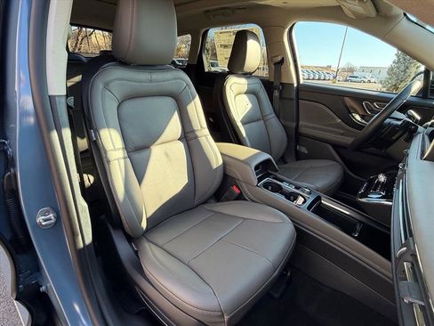 New 2026 Lincoln Corsair Reserve image 12