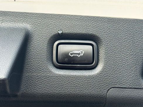 Used 2019 Hyundai Santa Fe FWD image 15