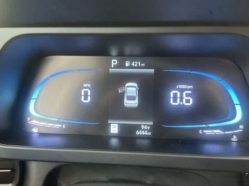 Used 2025 Hyundai Elantra Sport FWD image 16