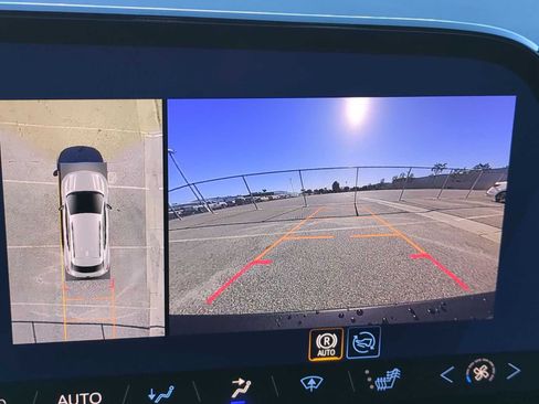 New 2026 Chevrolet Equinox EV LT AWD/4WD image 20