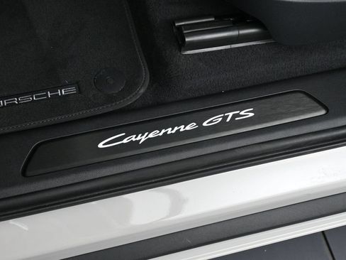 Certified 2025 Porsche Cayenne GTS AWD/4WD image 16