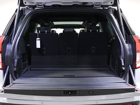 New 2026 Ford Expedition Platinum w/ Stealth Appearance Package image 15