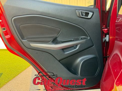 Used 2018 Ford EcoSport SE w/ SE Convenience Package image 12