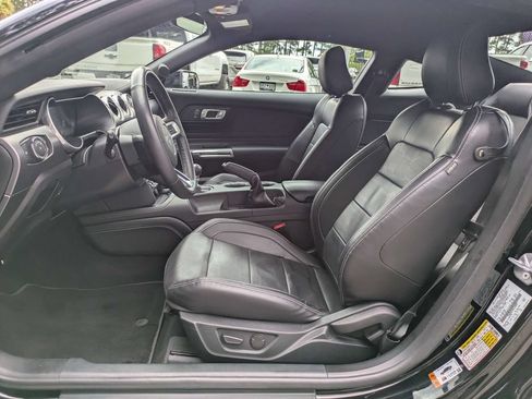 Used 2022 Ford Mustang GT Premium w/ Equipment Group 401A RWD image 15