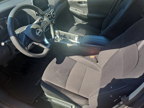 Used 2024 Nissan Sentra SV FWD image 14