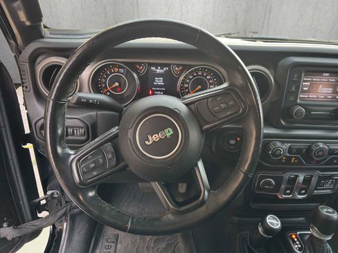 Used 2020 Jeep Wrangler Sport AWD/4WD image 12