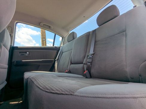 Used 2012 Nissan Sentra 2.0 SR w/ Convenience Pkg FWD image 12