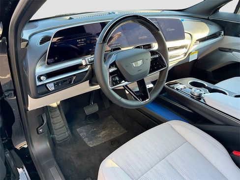 New 2026 Cadillac Lyriq Premium Sport image 9