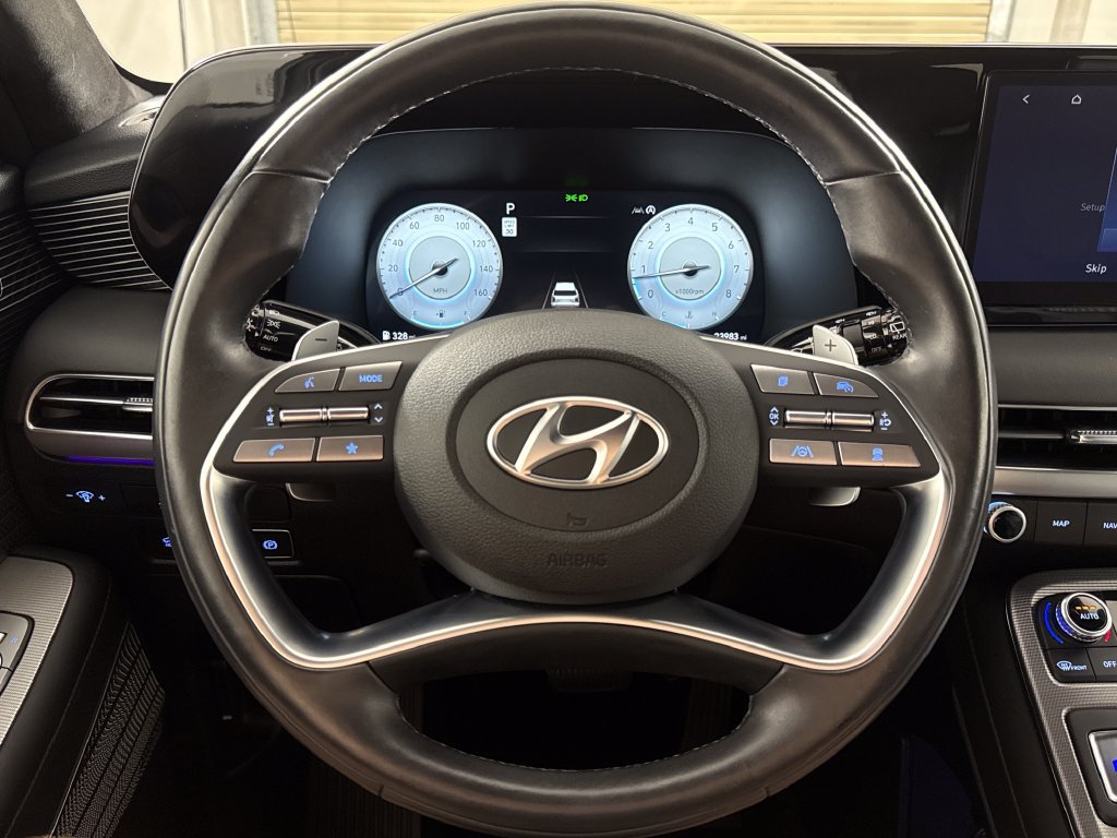 Used 2025 Hyundai Palisade Calligraphy FWD image 17