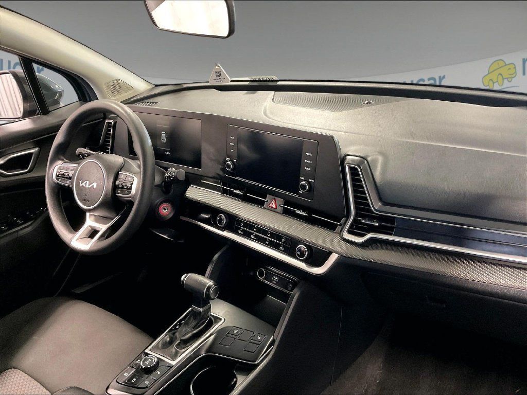 Used 2023 Kia Sportage LX AWD/4WD image 14