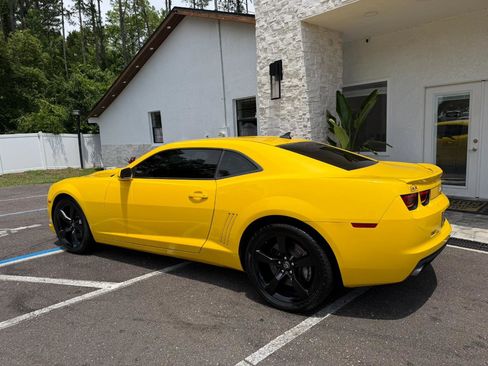 Used 2010 Chevrolet Camaro SS w/ RS Package RWD image 11