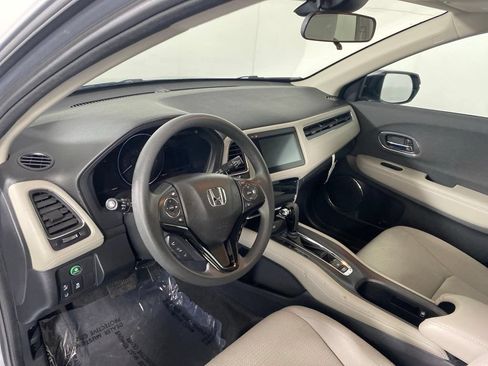 Used 2022 Honda HR-V EX image 12