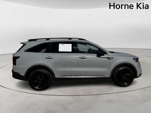 Used 2022 Kia Sorento S image 3