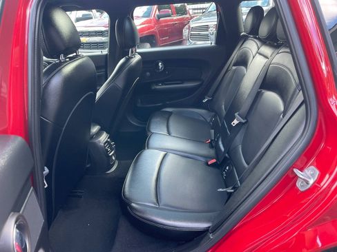 Used 2018 MINI Cooper Clubman FWD image 15