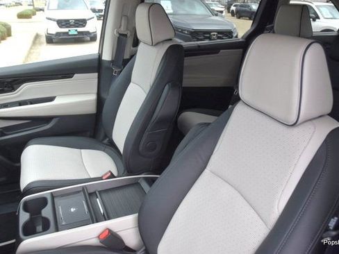 New 2026 Honda Odyssey Elite image 8