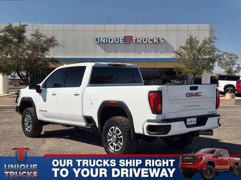 Used 2022 GMC Sierra 2500 AT4 image 8