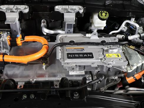 Used 2024 Nissan Ariya AWD image 19