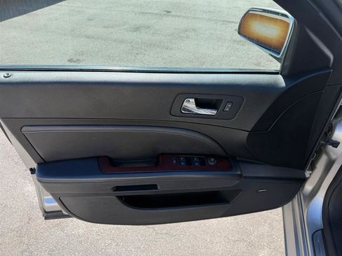 Used 2007 Cadillac STS w/ Preferred Equipment Group RWD image 23