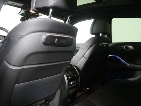 Used 2025 BMW X6 xDrive40i image 16